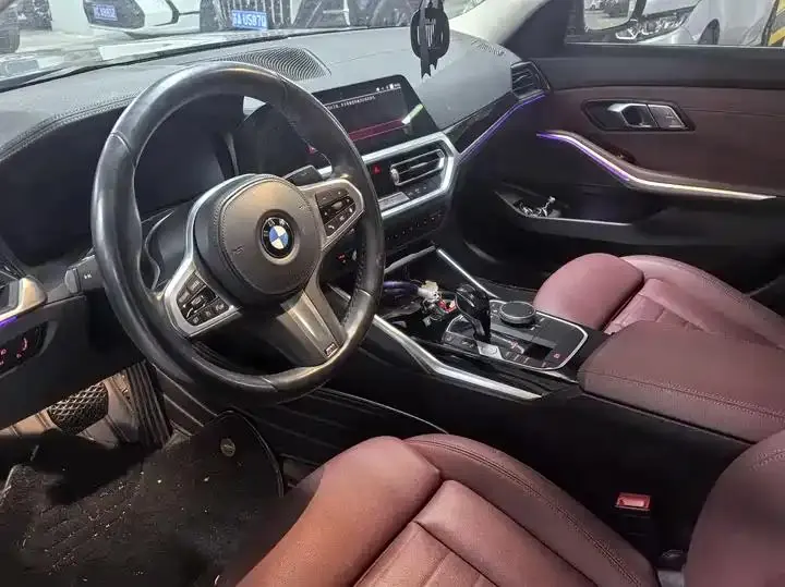 BMW 3 Series 2020 model 320Li M Sport Package 4
