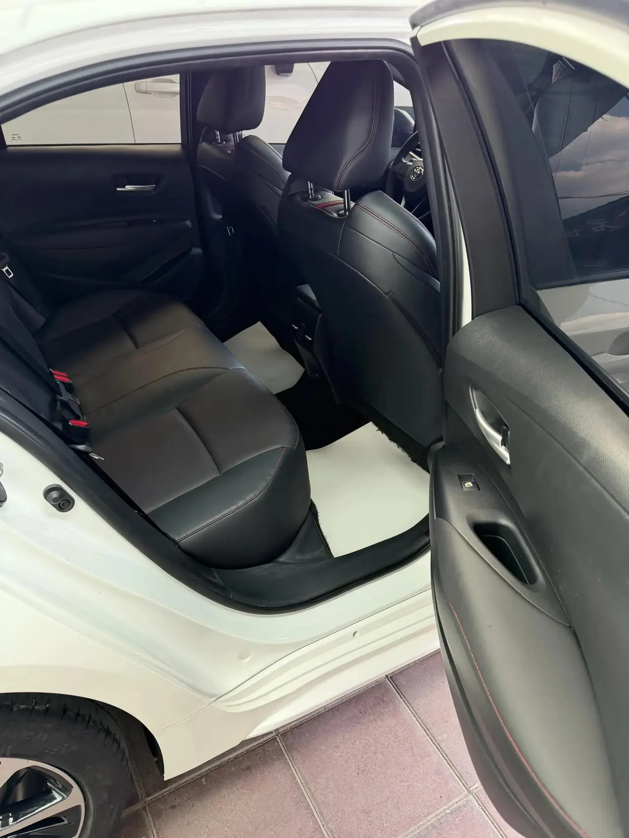 Toyota 2023 Levin 1.2T CVT 185T Sport Edition Automatic 14