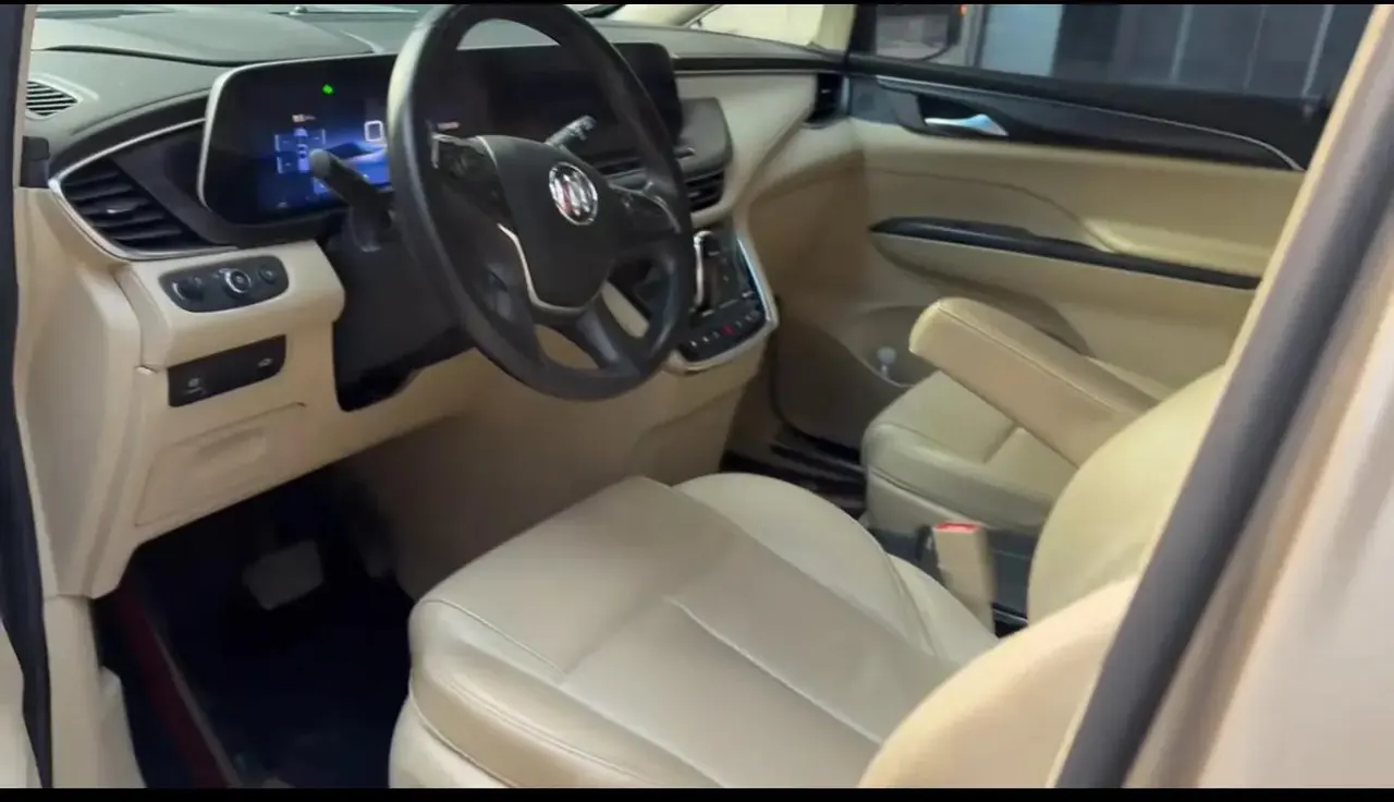 Buick GL8 2023 ES Lu Zun 653T Premium 2