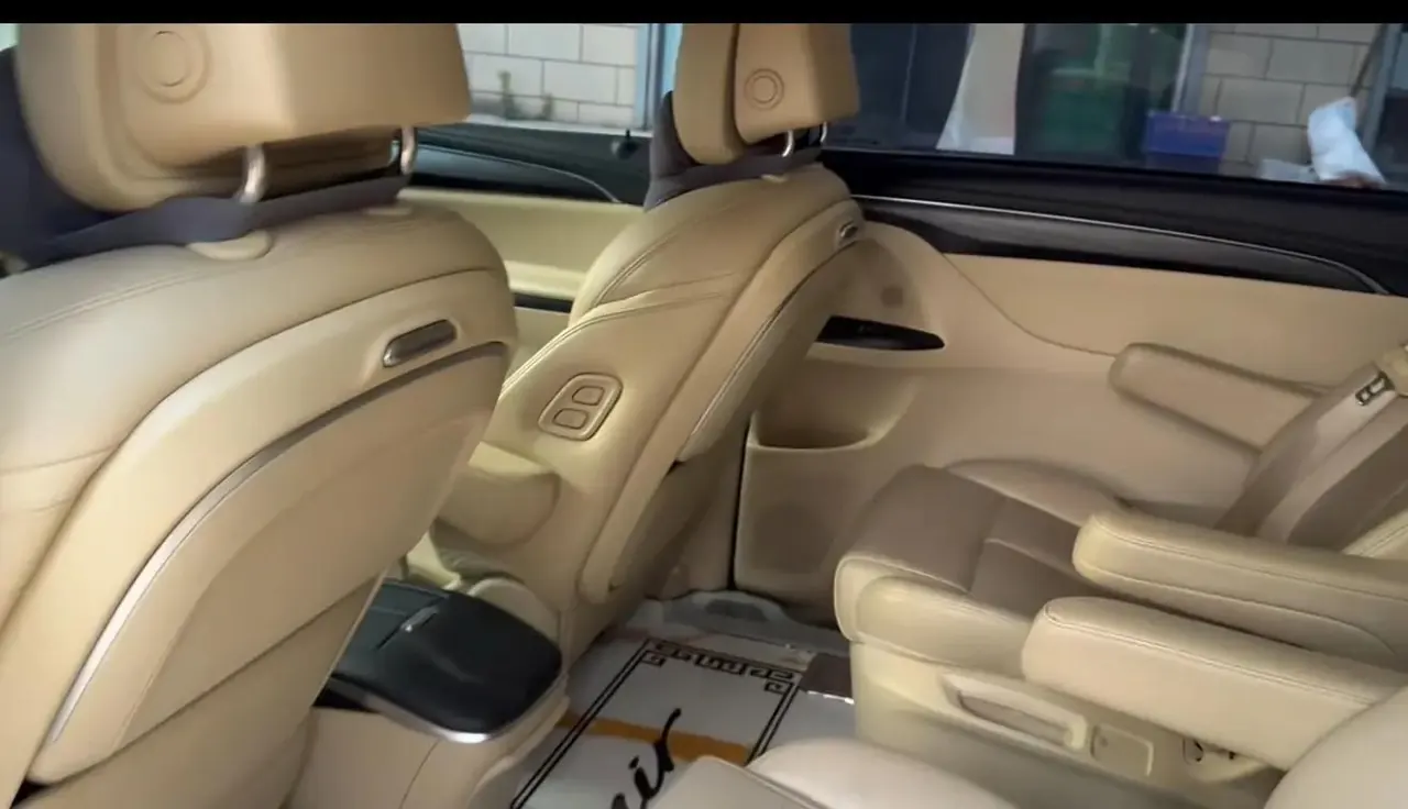 Buick GL8 2023 ES Lu Zun 653T Premium 3