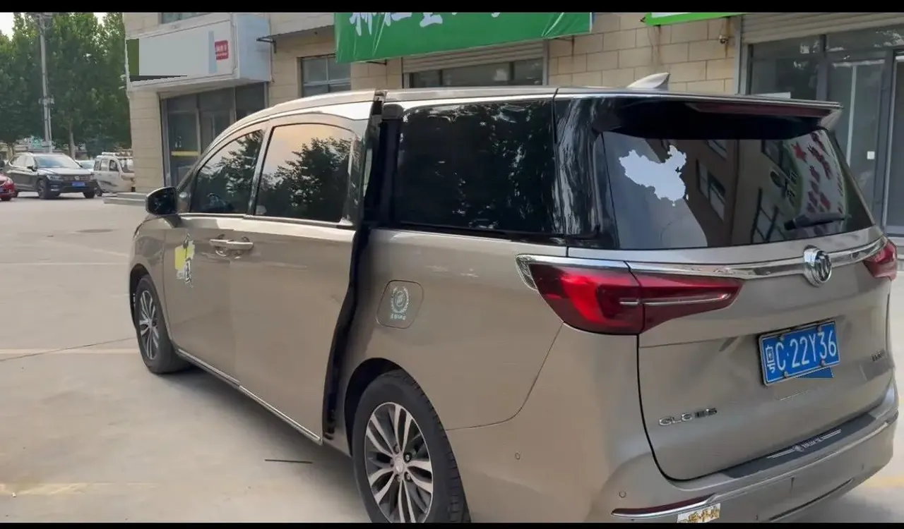 Buick GL8 2023 ES Lu Zun 653T Premium 4