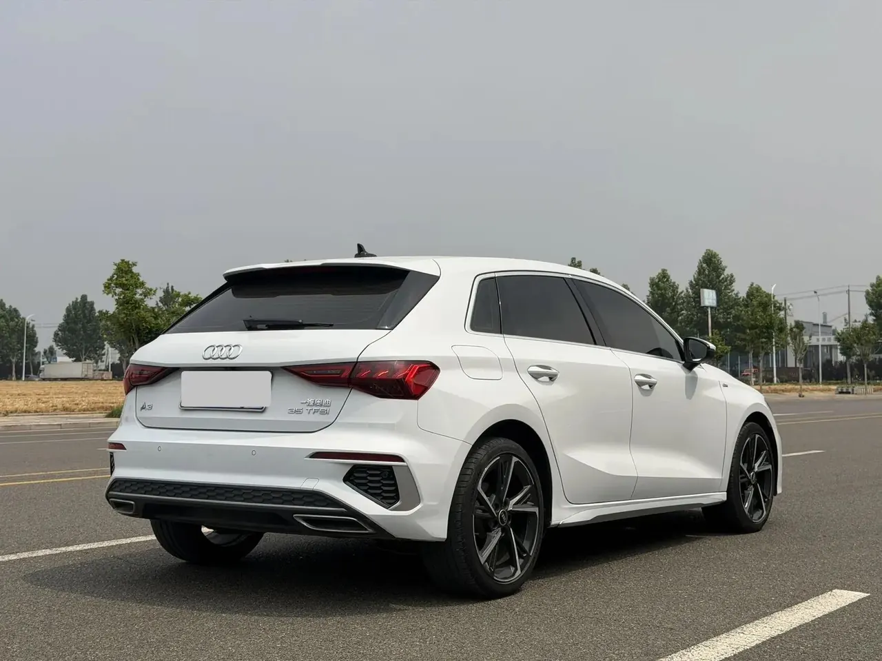 Audi A3 2022 Sportback 35 TFSI Fashion Sport 8