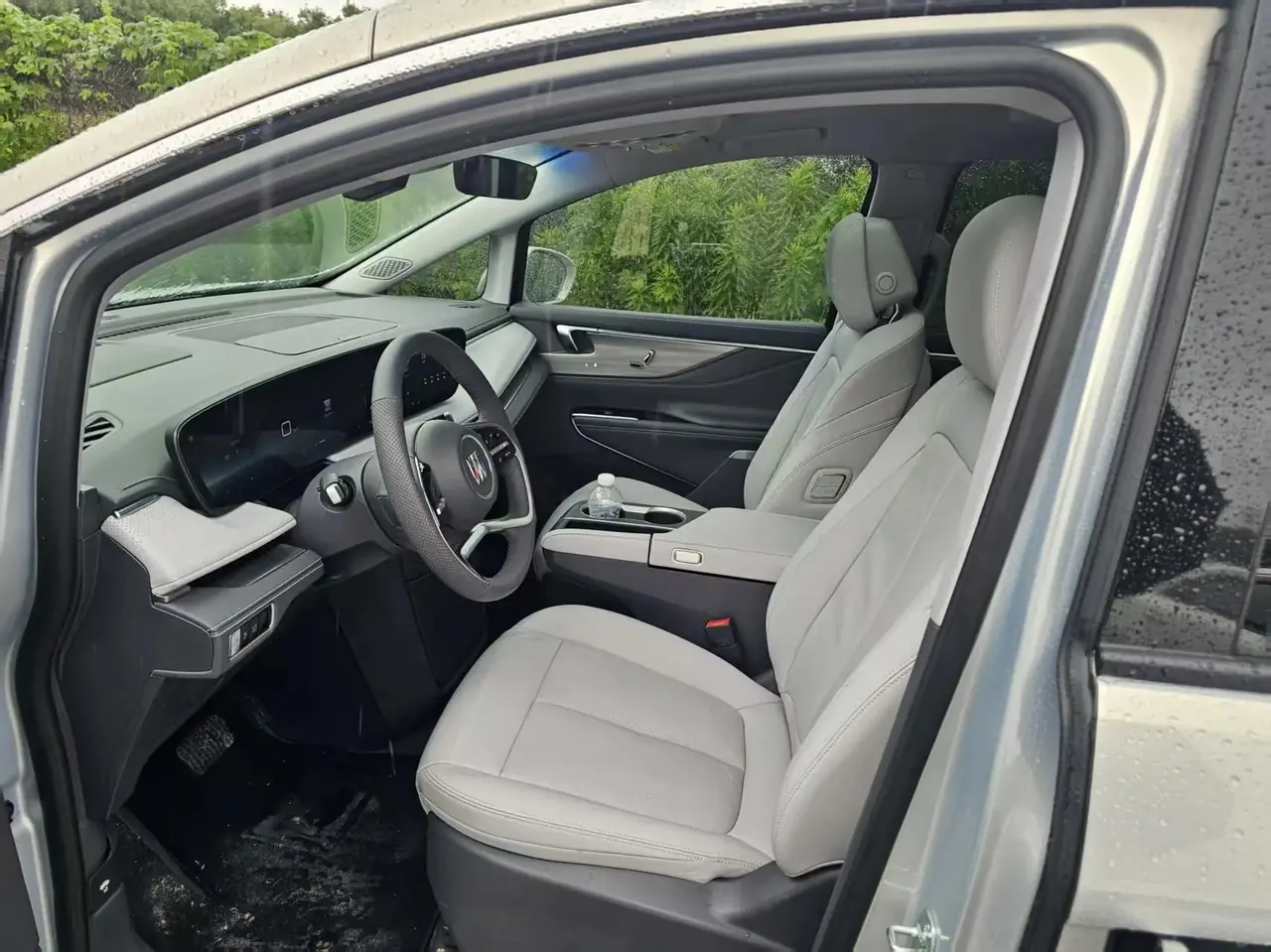 Buick 2025 GL8 ES Lu Zun 48V 2.0T Enjoy Heyue Edition Automatic Gear 4