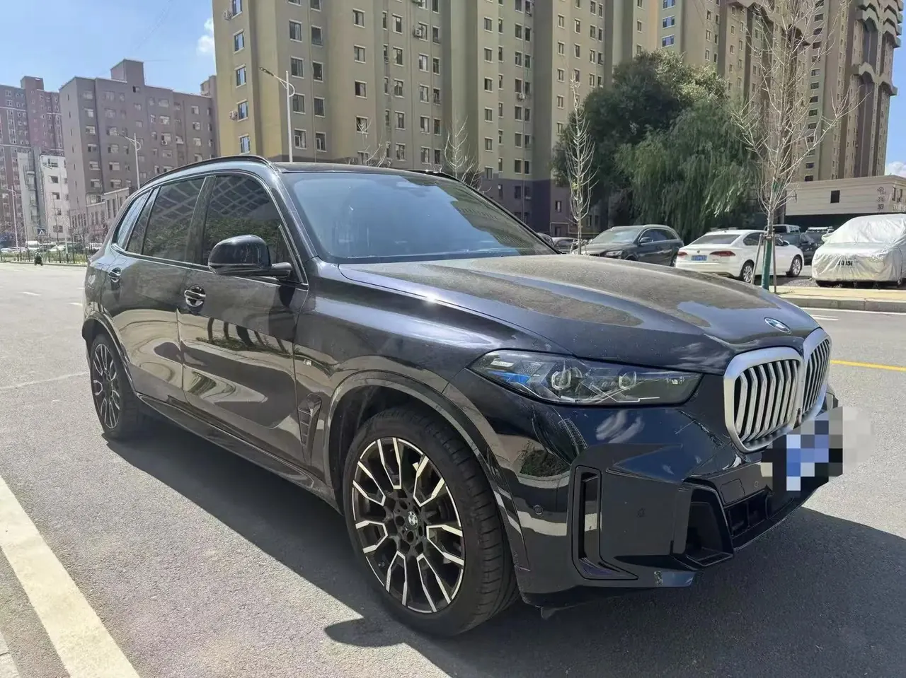 BMW 2023 X5 xDrive40Li 48V 3.0T M sports obsidian night suit automatic gear 3