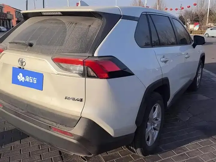 RAV4 RongFang 2023 2.0L CVT Two-Drive Urban Edition 3