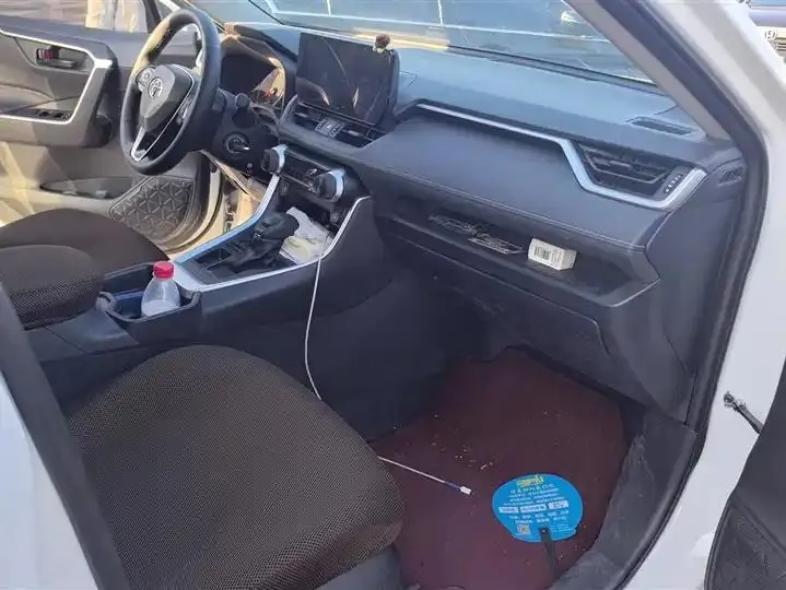 RAV4 RongFang 2023 2.0L CVT Two-Drive Urban Edition 8