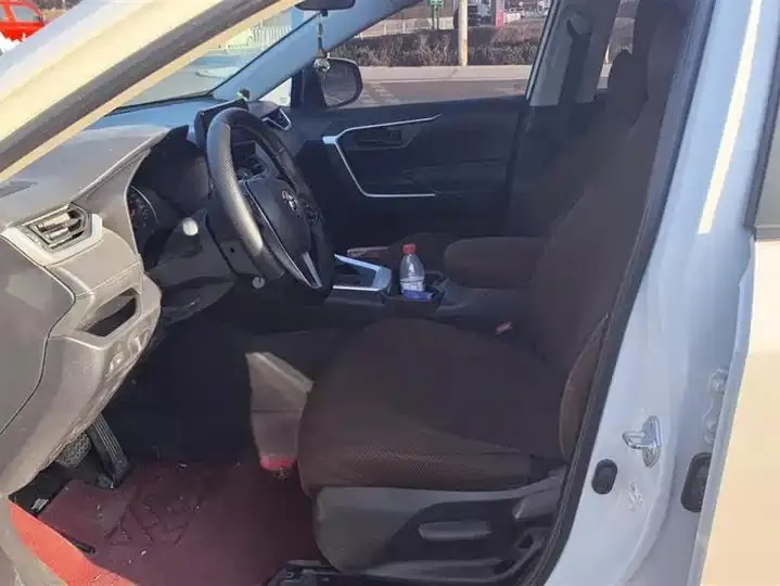 RAV4 RongFang 2023 2.0L CVT Two-Drive Urban Edition 9