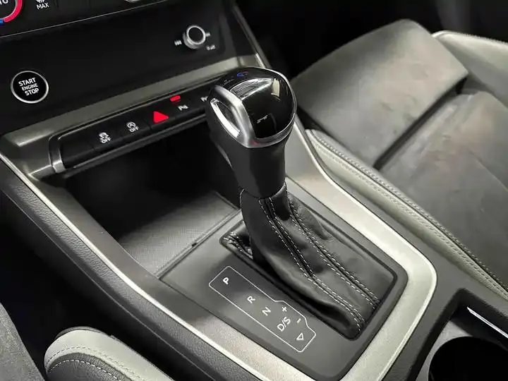 Audi Q3 2023 35 TFSI Fashion Dynamic (1.4T) 17