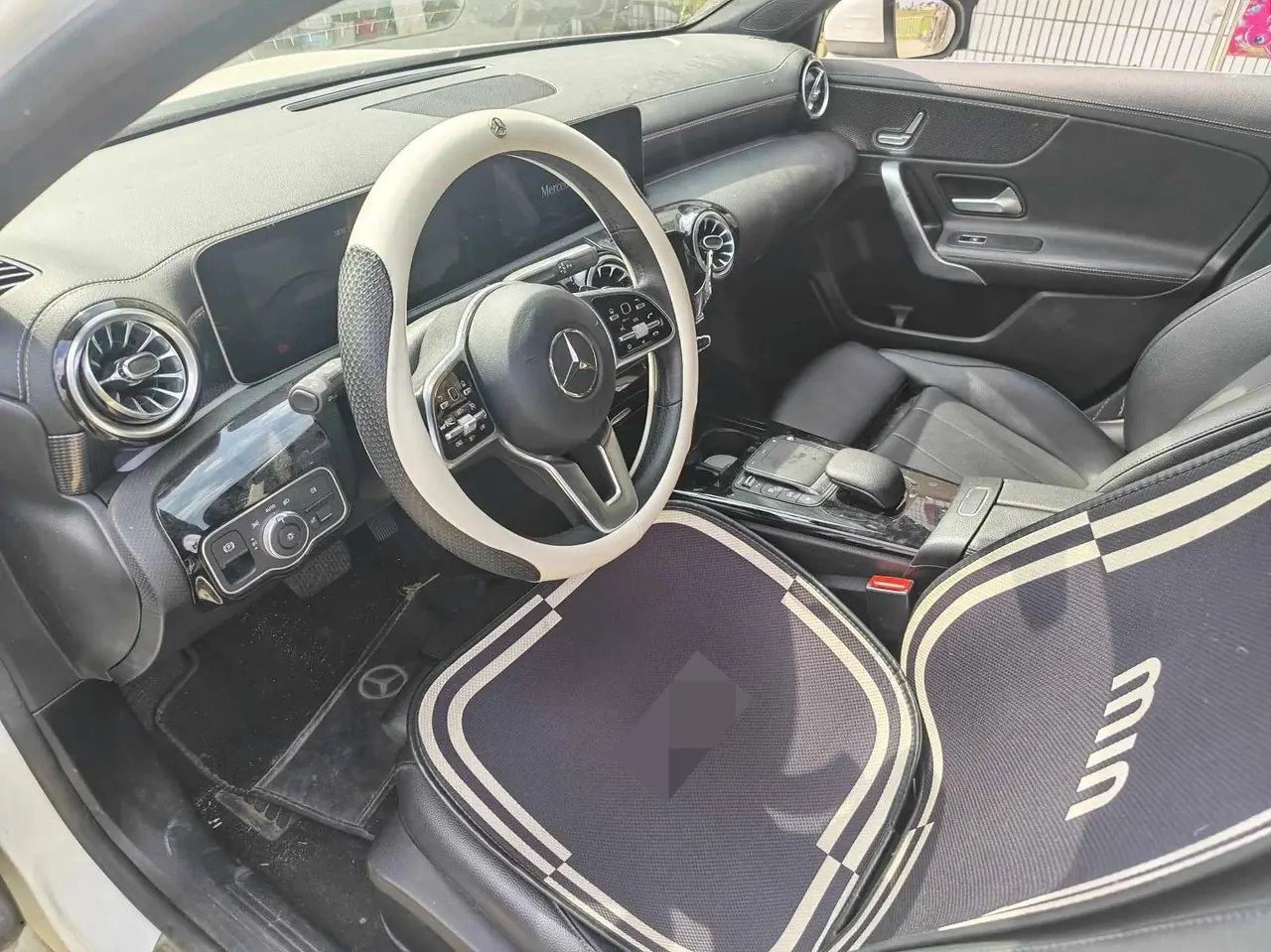 Mercedes Benz A- Class 2020 model facelift A 200 L Sport Sedan Luxury Edition 3