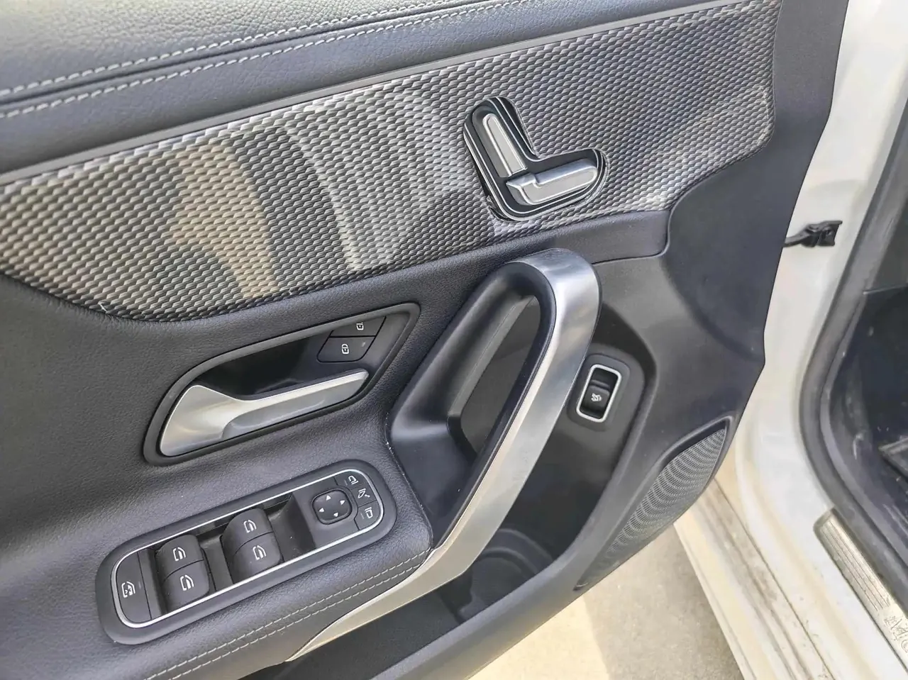 Mercedes Benz A- Class 2020 model facelift A 200 L Sport Sedan Luxury Edition 4