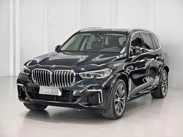 Open image lightbox: BMW X5 2022 model change xDrive 30Li exclusive m sports suit