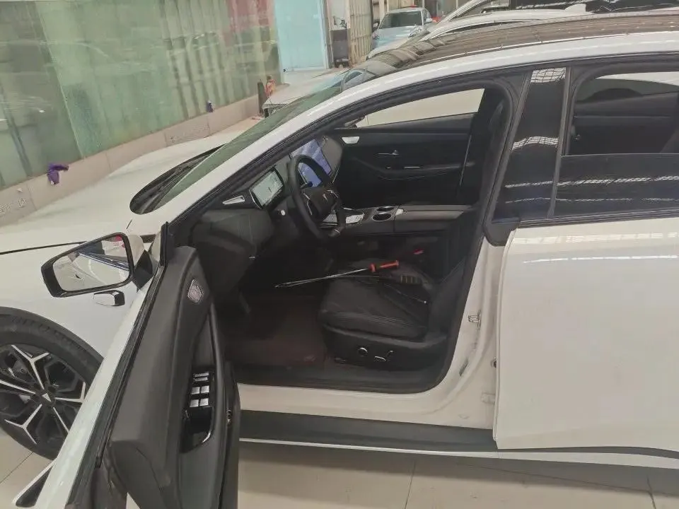 ChangAn Deepal SL03 2022 1.5L 1200 Range-extended Edition 3