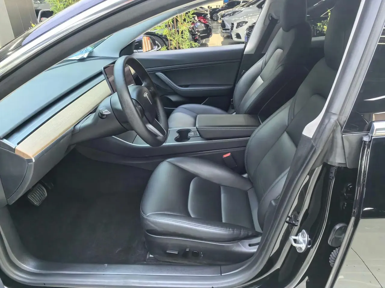 Model 3 2020 model modified long-range rear-wheel drive version 4