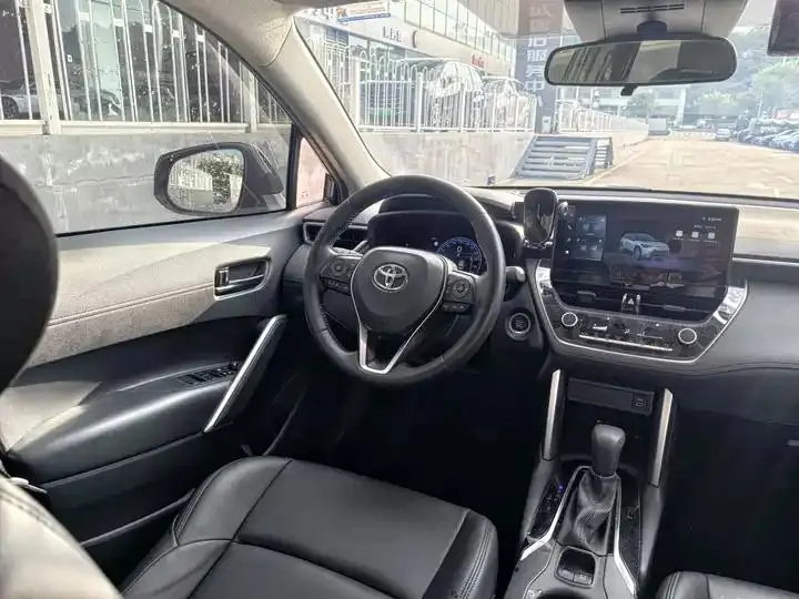 Feng Landa 2023 2.0L CVT Leading Edition 11