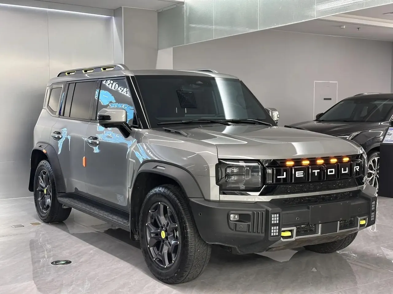Jetour Traveler 2023 2.0T Four-Wheel-Drive Pro Edition 3