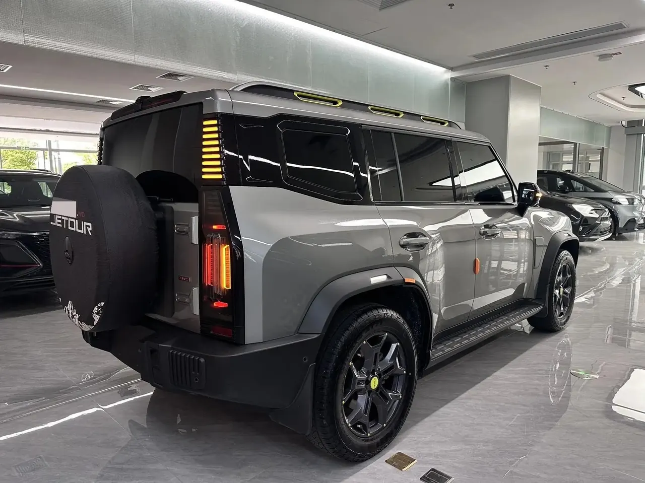 Jetour Traveler 2023 2.0T Four-Wheel-Drive Pro Edition 4