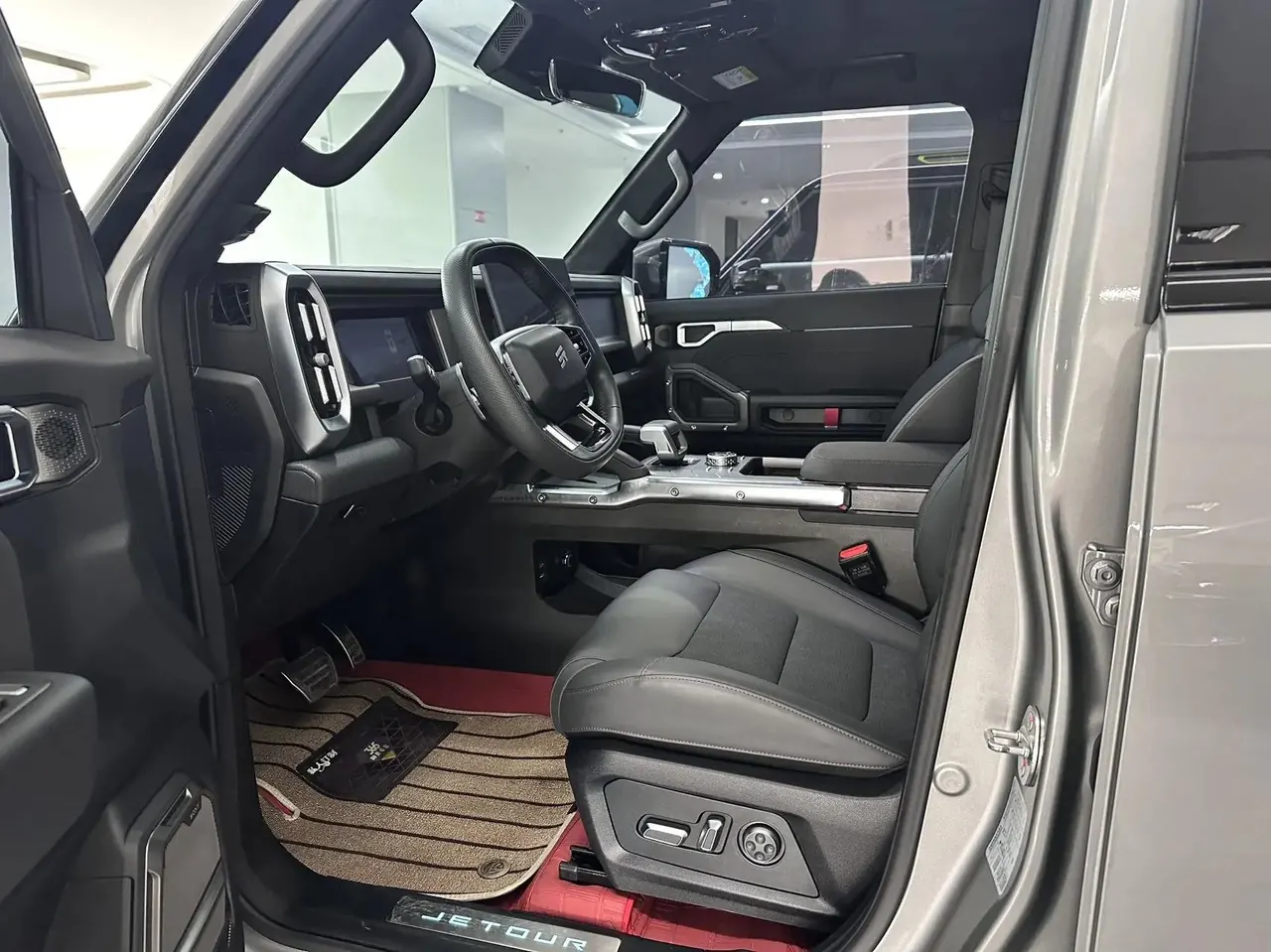 Jetour Traveler 2023 2.0T Four-Wheel-Drive Pro Edition 6