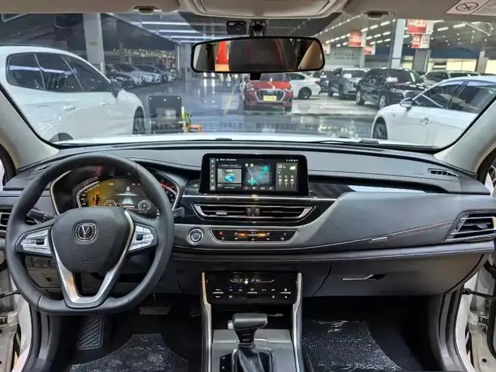 ChangAn CS75 2022 Blue Whale 1.5T DCT Deluxe 8