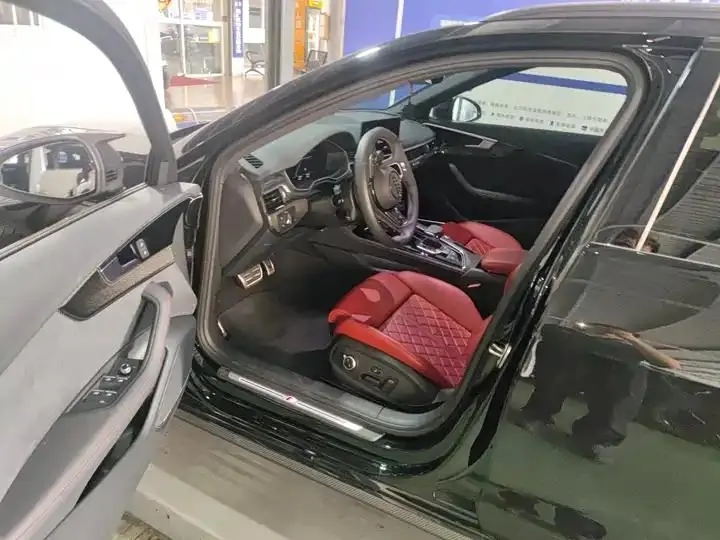 Audi S4 2024 model S4 Avant 3.0TFSI 15