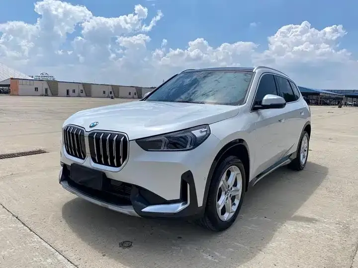 BMW X1 2023 sDrive20Li X Design Set - View 1