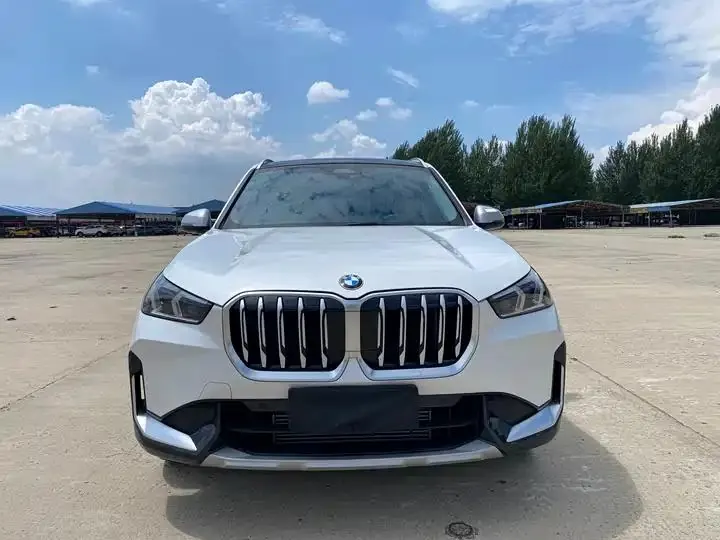 BMW X1 2023 sDrive20Li X Design Set 2