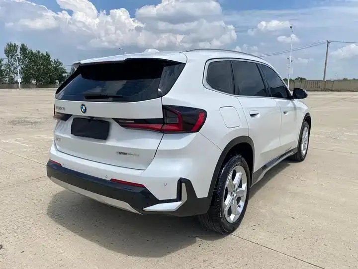 BMW X1 2023 sDrive20Li X Design Set 4