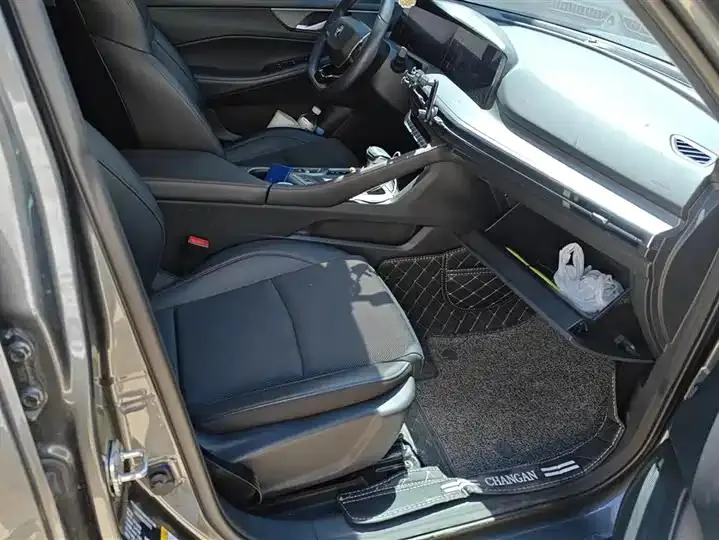 ChangAn CS35PLUS 2023 Enjoy Edition 1.4T DCT Deluxe 8