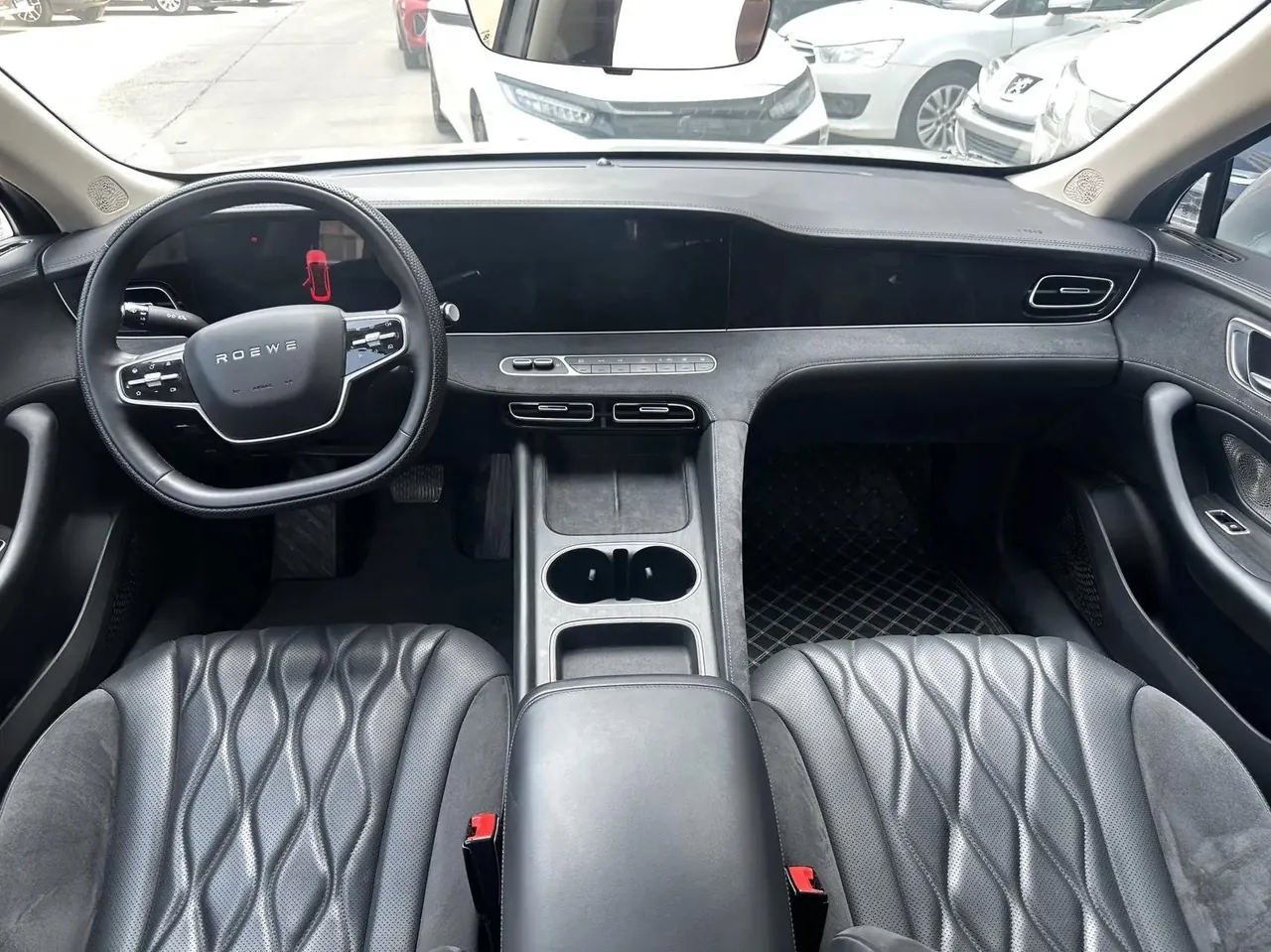 Roewe D7 2023 DMH 125km Flagship 4