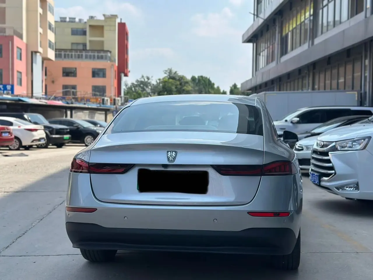 Roewe D7 2023 DMH 125km Flagship 5
