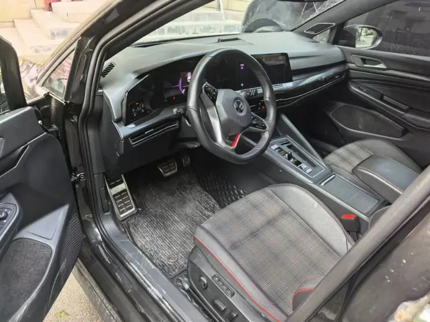 Golf 2023 380TSI DSG GTI 3
