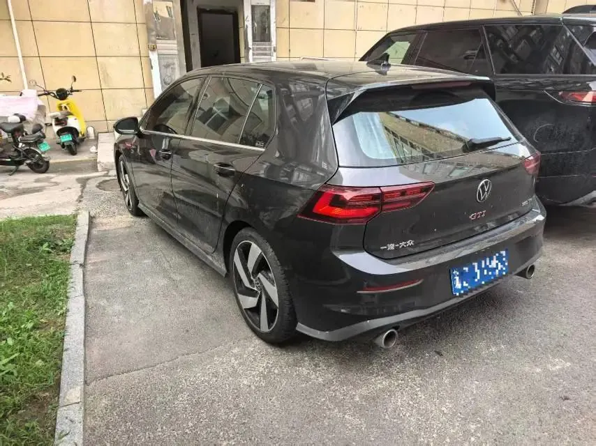 Golf 2023 380TSI DSG GTI 6