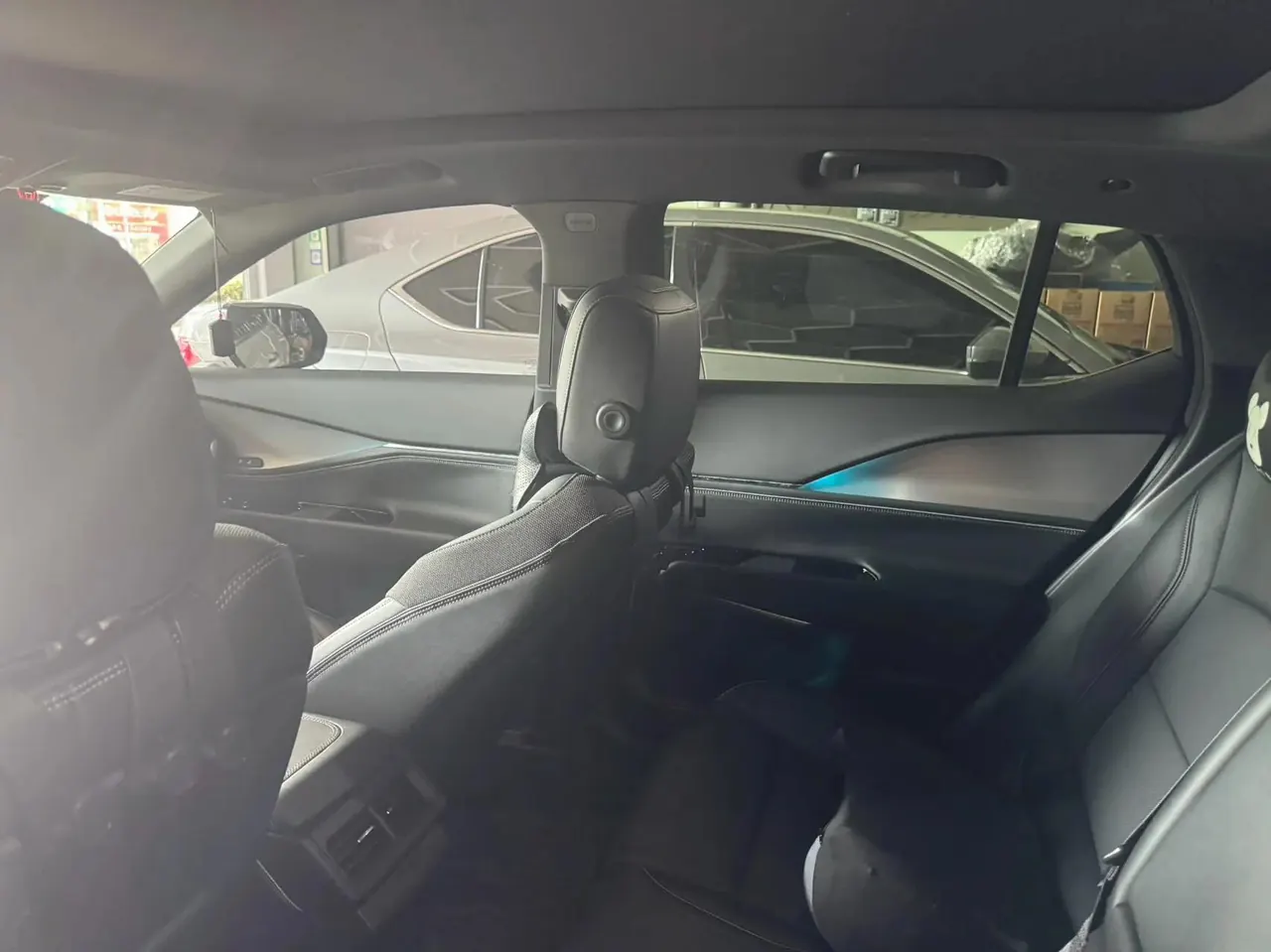 Cadillac GT4 2023 25T Luxury Model 6