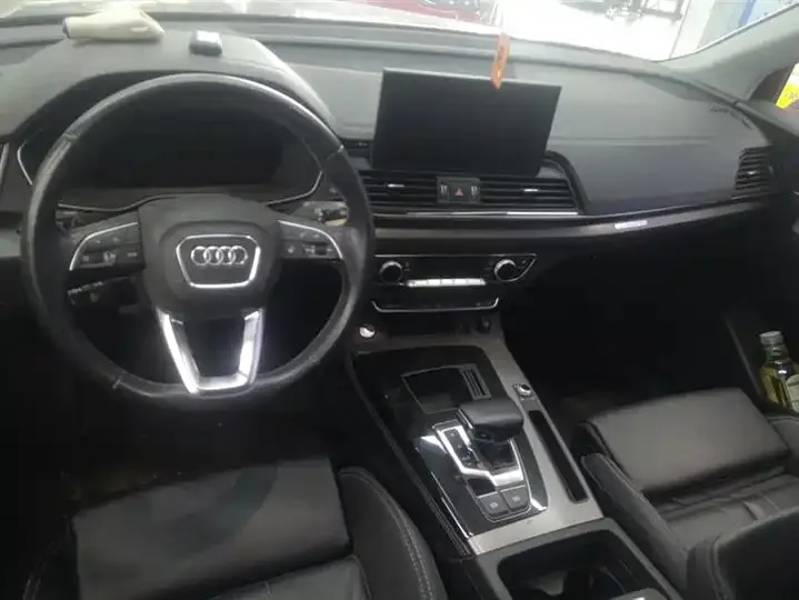 Audi Q5L 2022 model change 40T luxury dynamic model 12