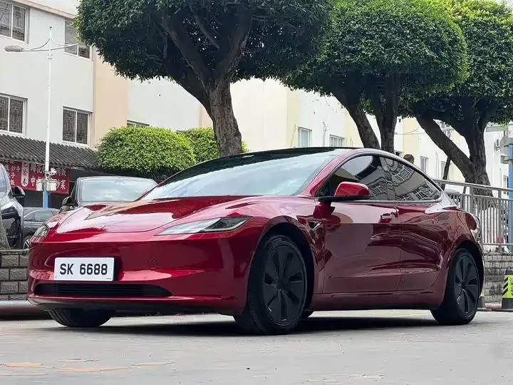 Model 3 2023 rear-wheel drive version - View 1
