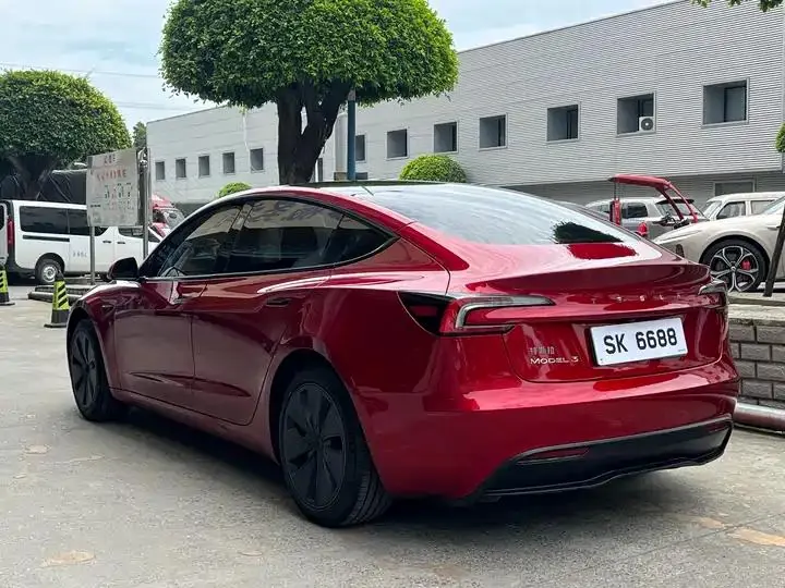 Model 3 2023 rear-wheel drive version 4