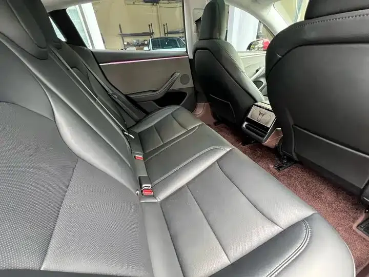 Model 3 2023 rear-wheel drive version 9