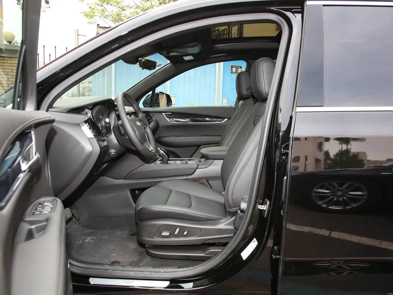 Cadillac XT6 2022 2.0T 7-seat 4-wheel drive luxury model 5
