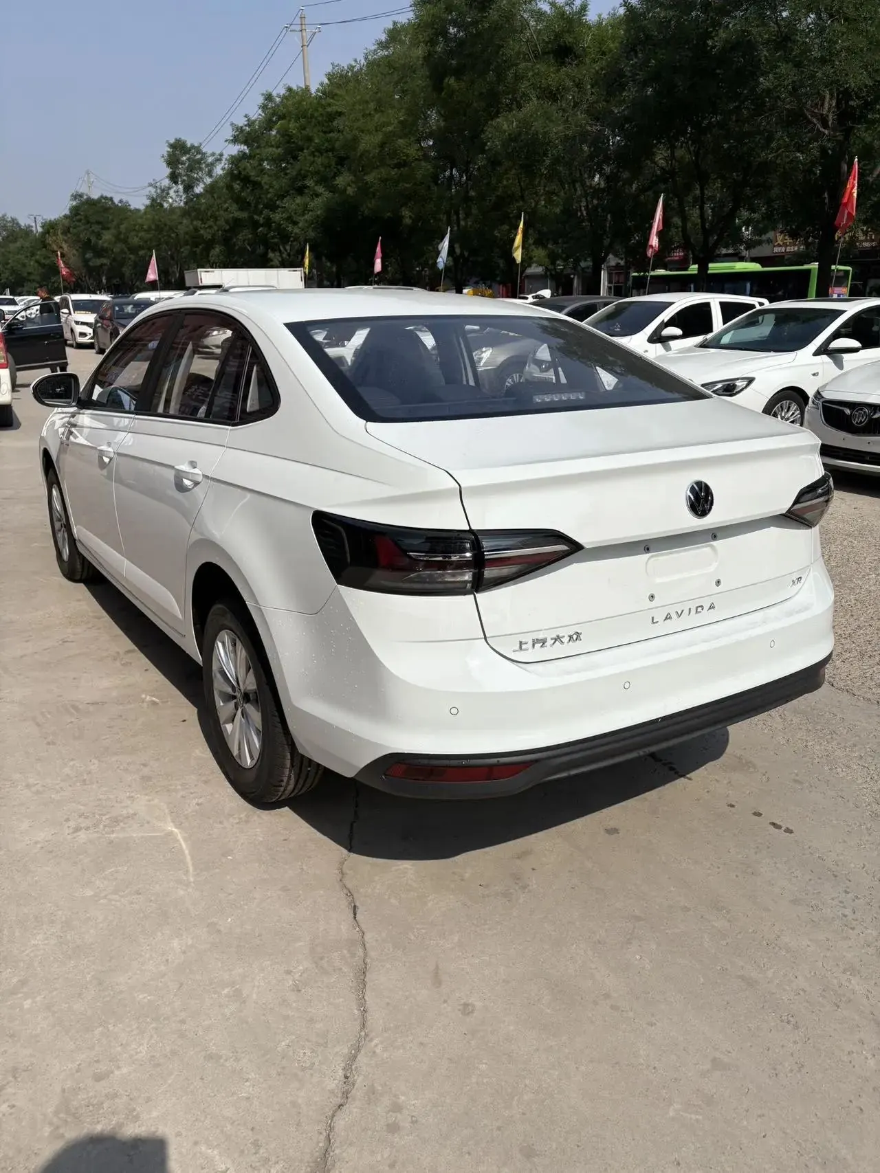 Volkswagen 2025 Lavida New Entry 1.5 Outstanding New Edition Automatic 5