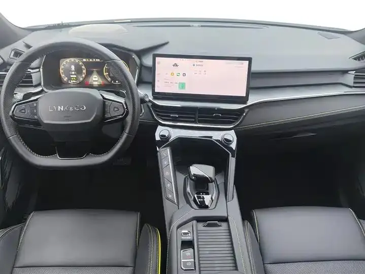 LYNK&amp;CO 06 2023 Remix 1.5T Halo 12