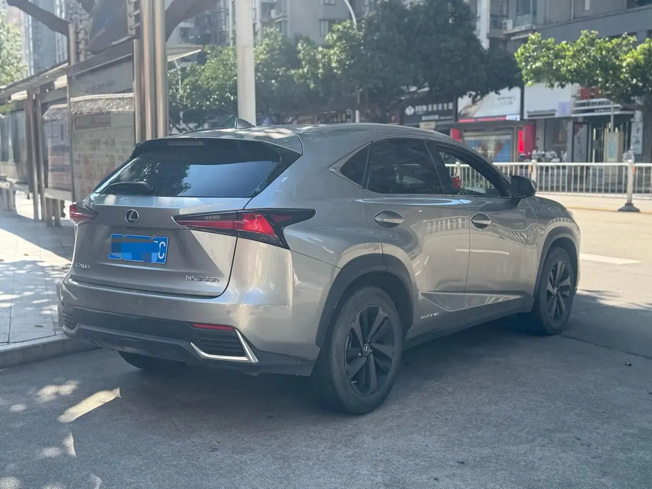 Lexus NX 2020 300h Front Front Vietnam VI 5