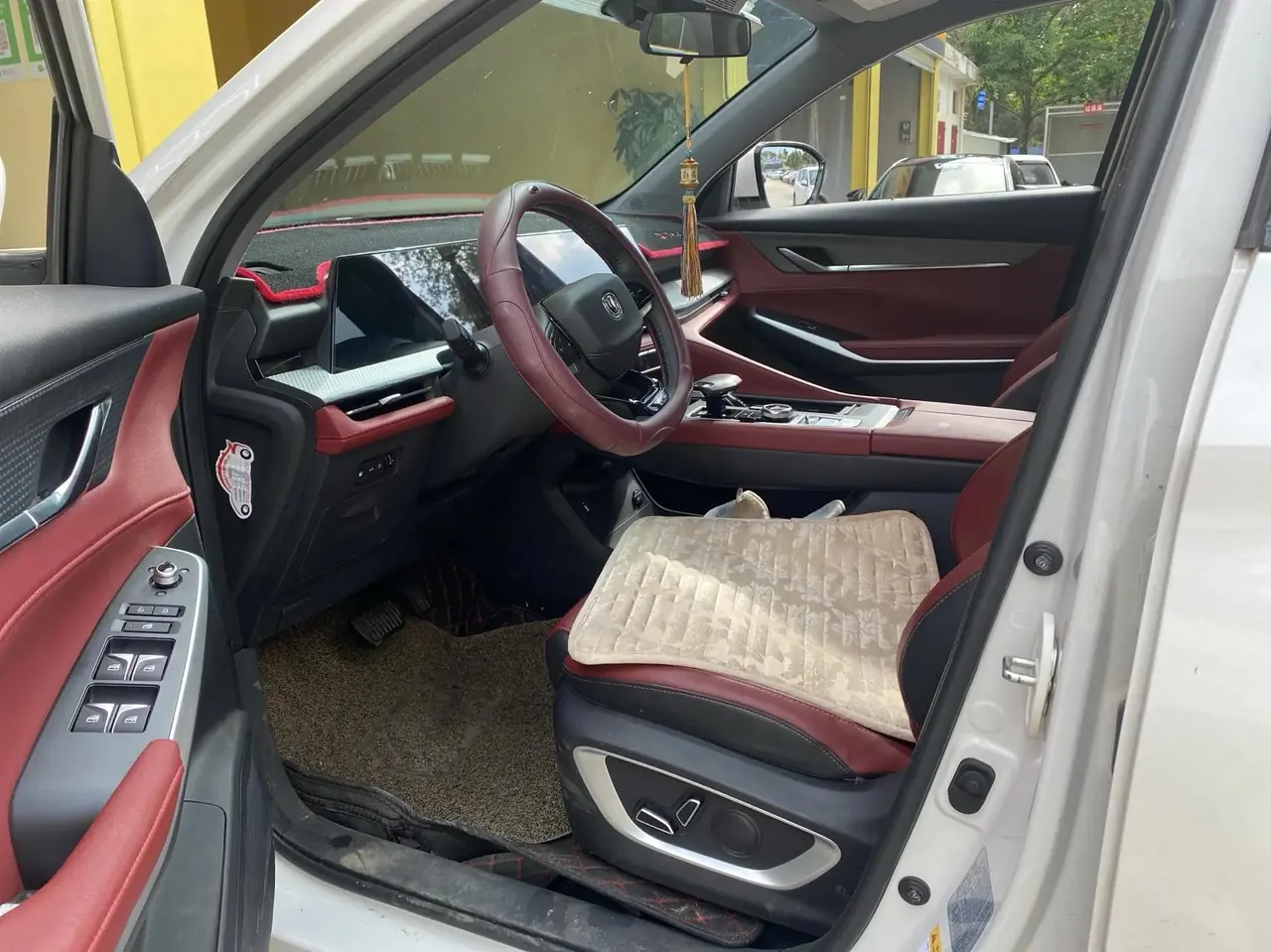 ChangAn CS75 PLUS 2022 second generation 1.5T automatic exclusive model 2