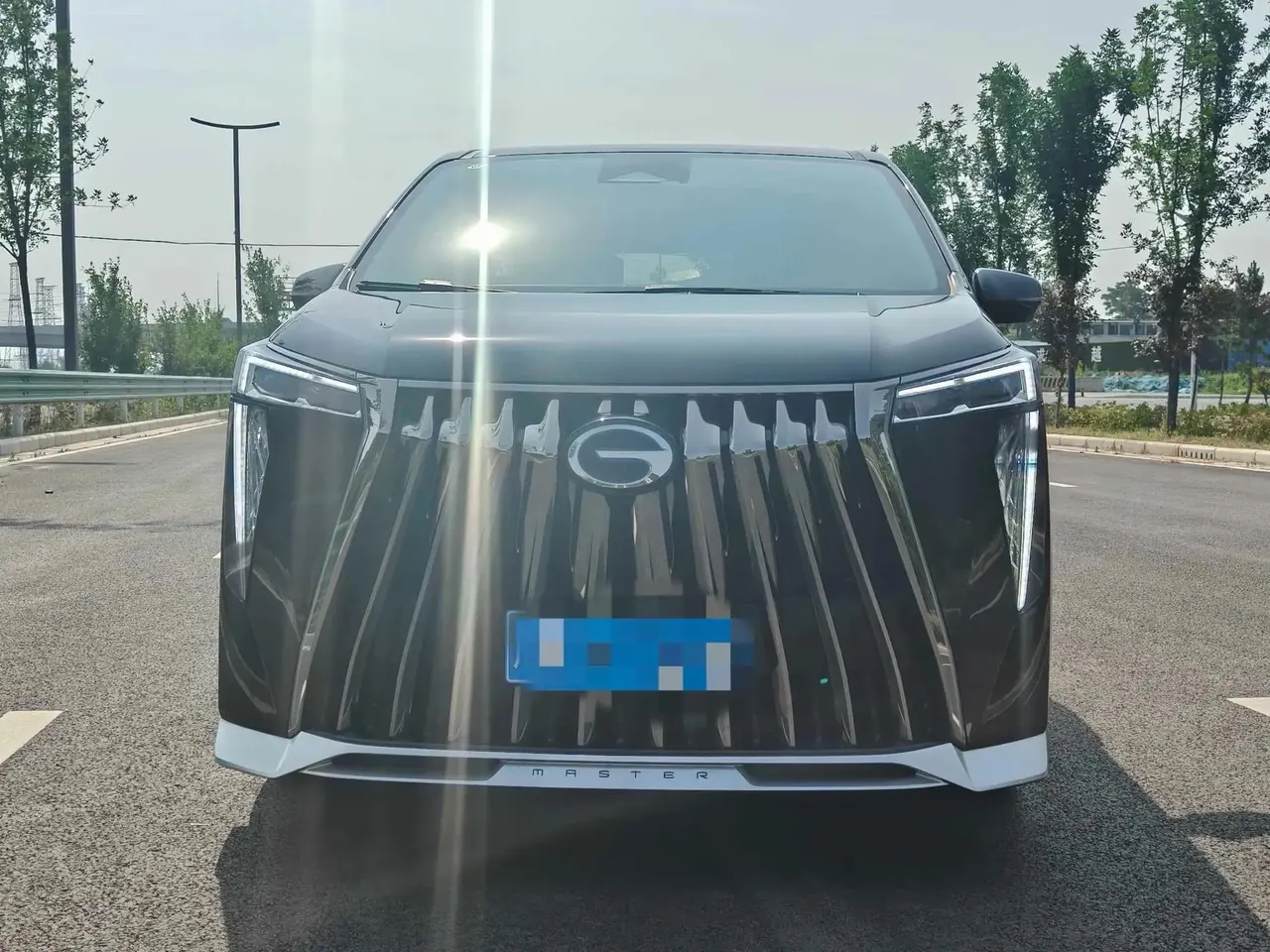 Chuanqi 2025 M8 Double Engine 2.0T Master Series Super Hybrid Automatic Gear 2