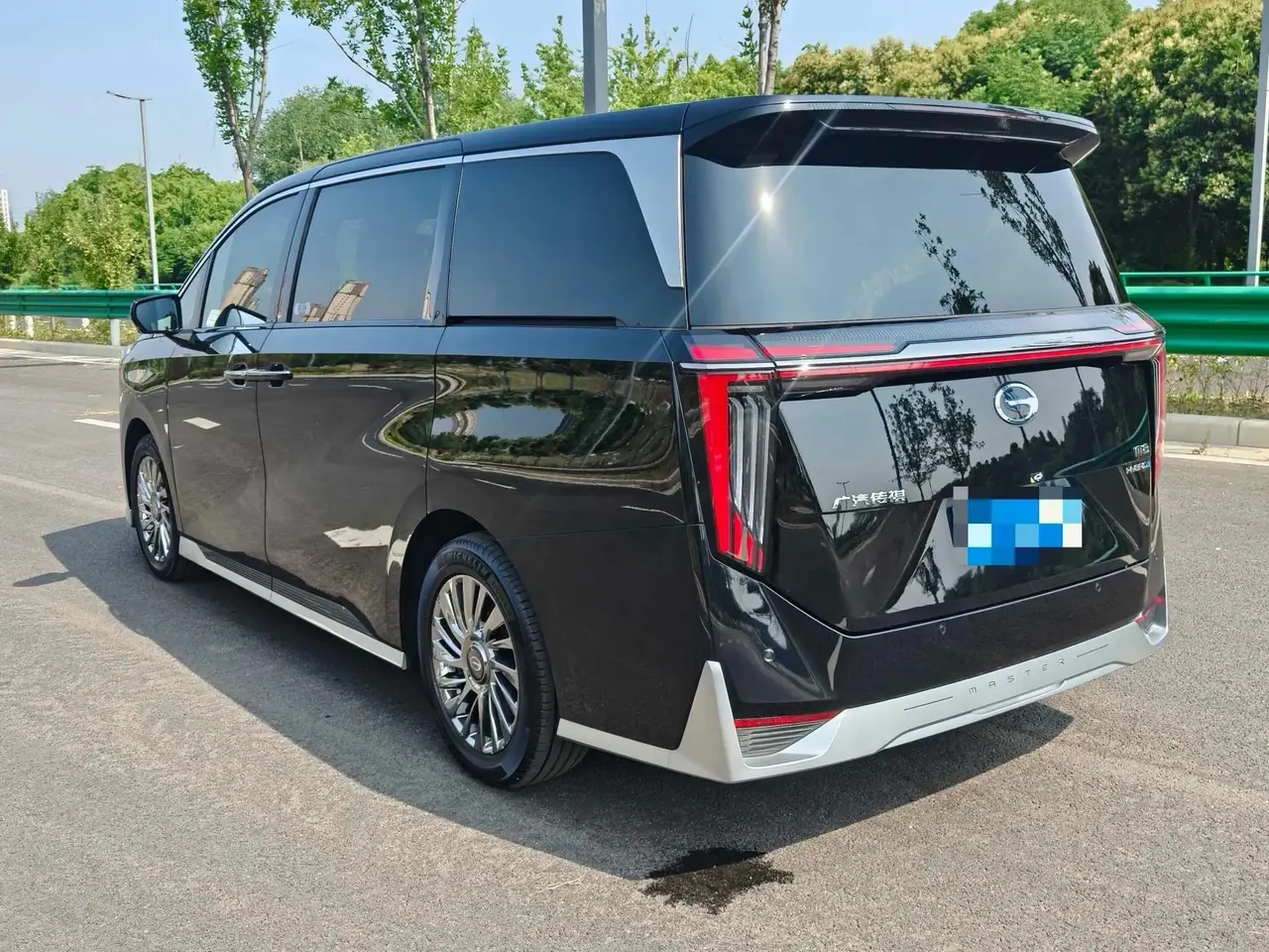 Chuanqi 2025 M8 Double Engine 2.0T Master Series Super Hybrid Automatic Gear 7