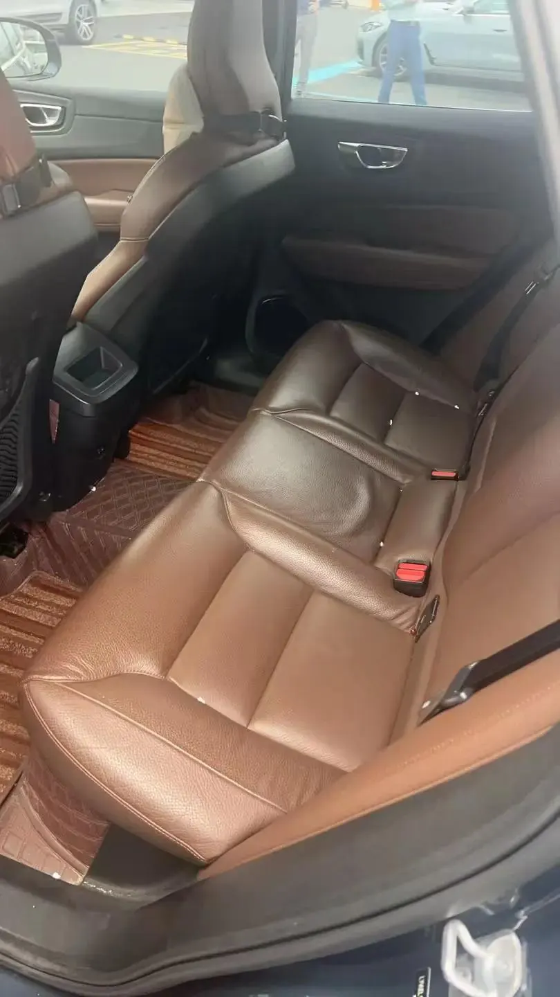 Volvo XC60 2023 B5 4WD Zhiyuan Deluxe Edition 5