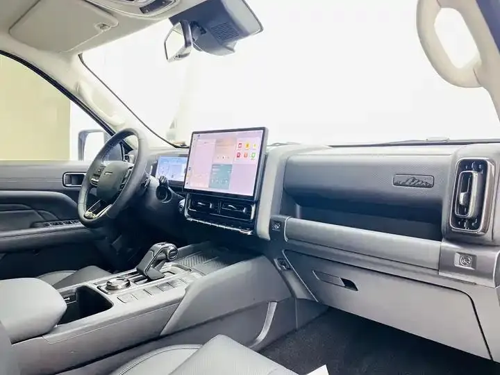 Haval H9 2024 2.0T Gasoline Four-wheel Drive Extreme Edition 12