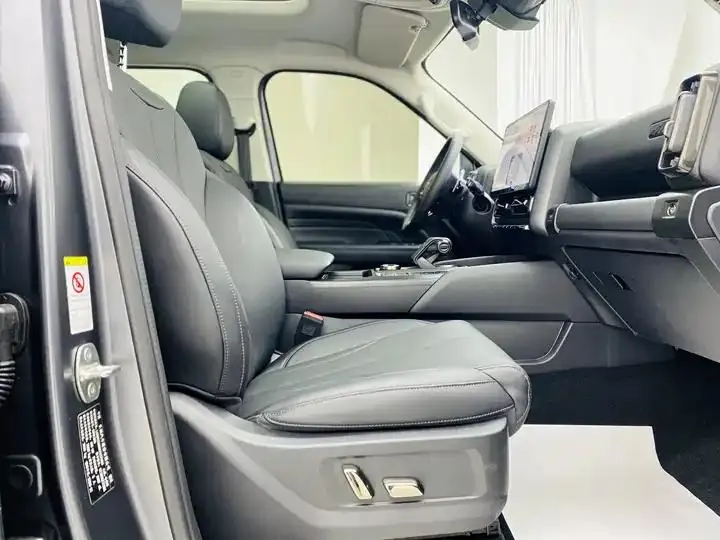 Haval H9 2024 2.0T Gasoline Four-wheel Drive Extreme Edition 13
