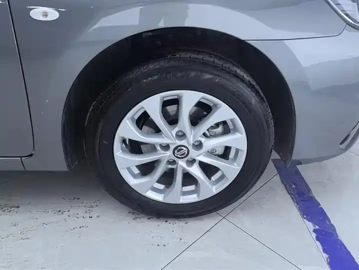 Xuanyi 2024 to 2 Classic 1.6XE CVT Comfort Edition 6