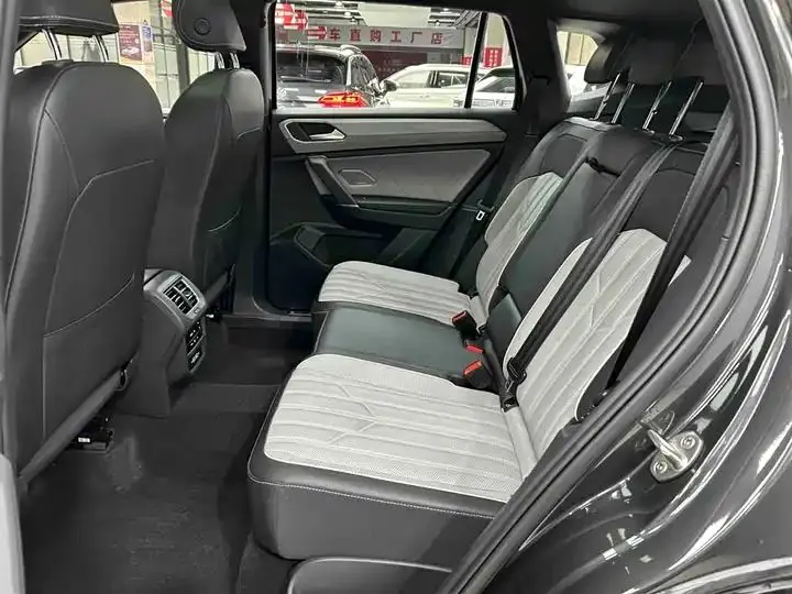 Tan Yue 2023 380TSI Four-wheel Drive R-Line Pro Smart Edition 14