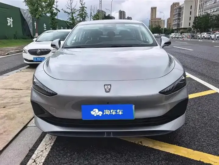 Roewe D7 2023 DMH 125km Flagship 2