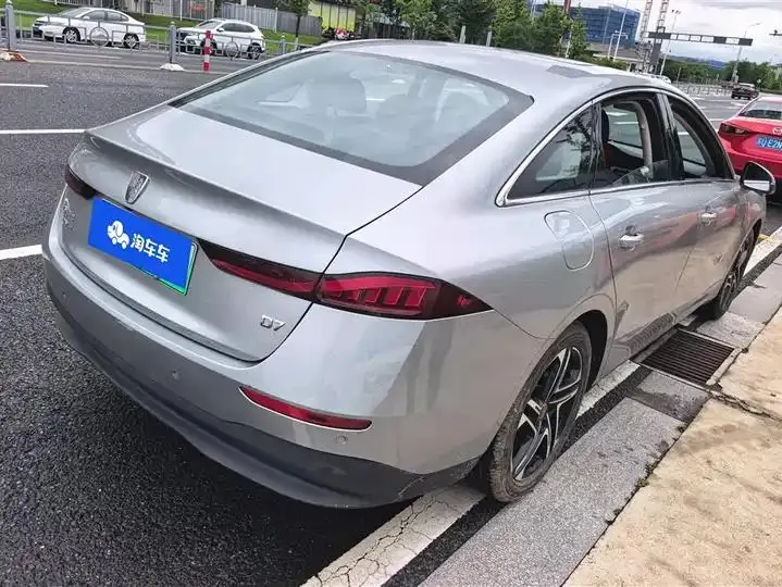 Roewe D7 2023 DMH 125km Flagship 3